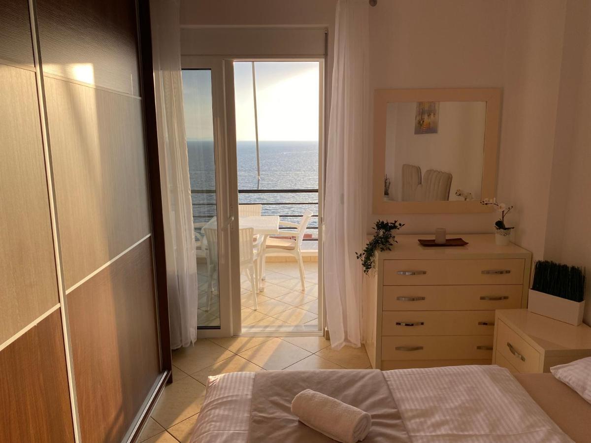 Apartment With Huge Sea View Balcony Sarandë Exterior foto